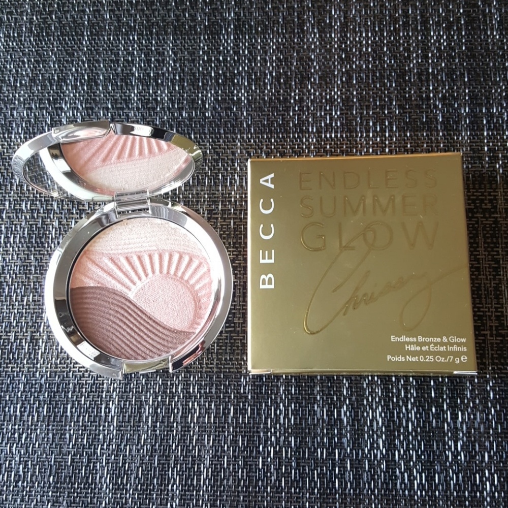 Becca × Chrissy Teigen Endless Bronze & Glow